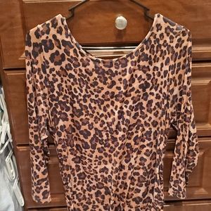 Set of 2 maternity shirts